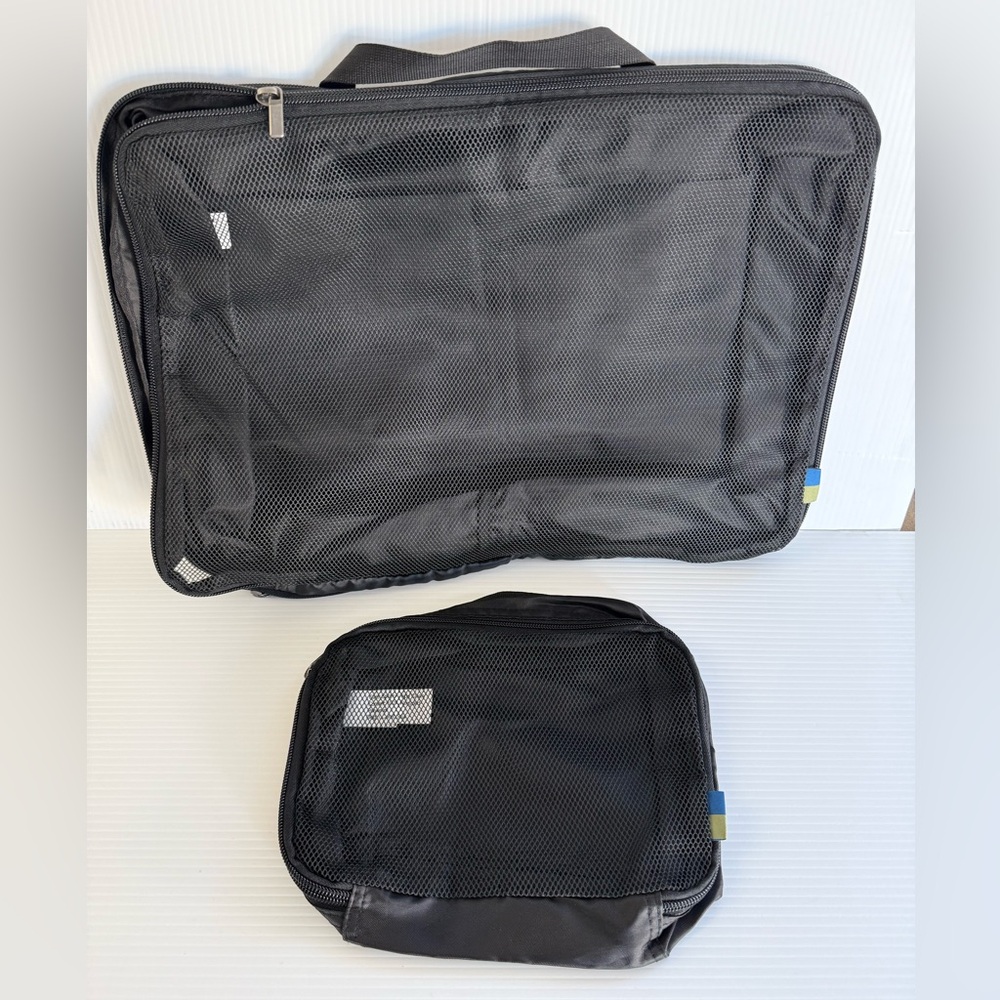 Travel Cubes - Set of 2 (NWOT)